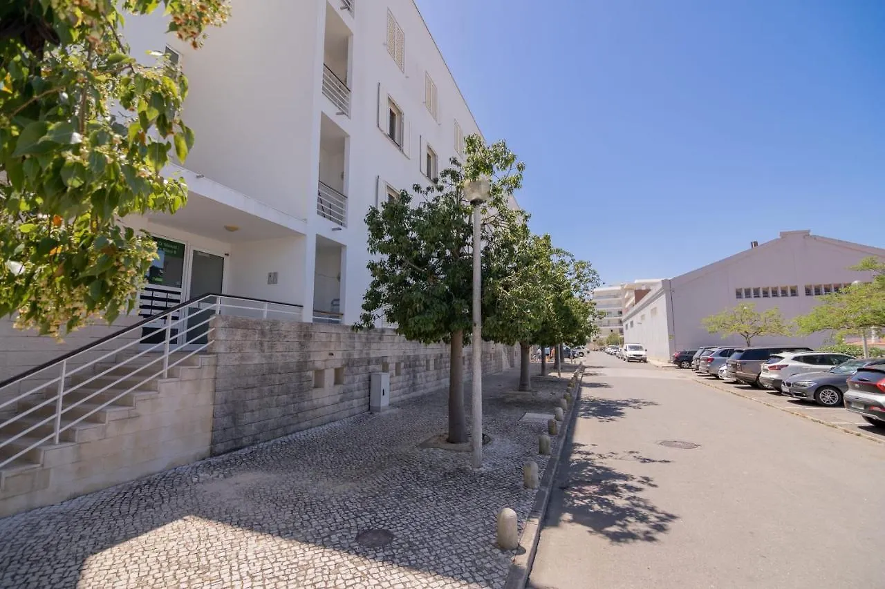 Marina Retreat - An Exquisite 2 Bedroom Apartment On The Lagos Marina