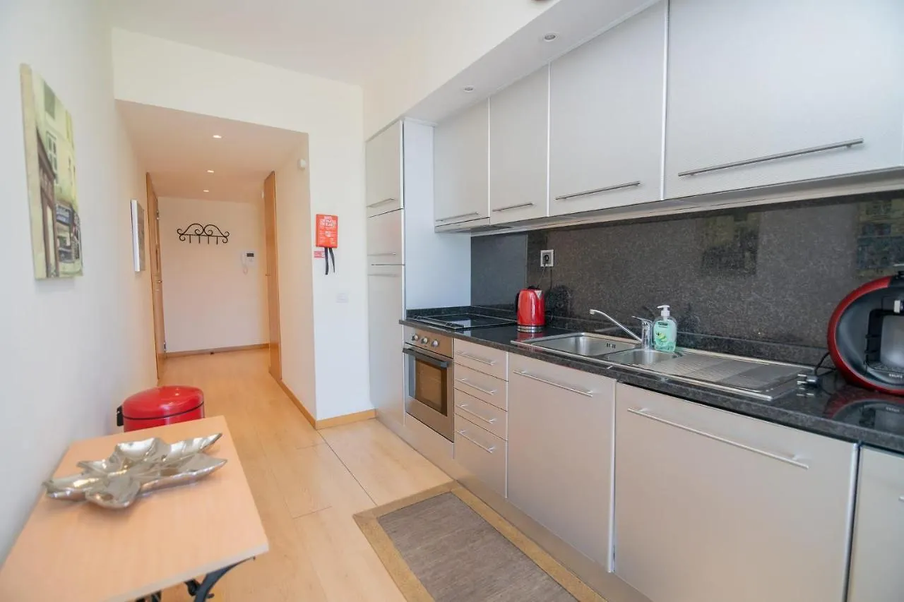 Marina Retreat - An Exquisite 2 Bedroom Apartment On The Lagos Marina 0*,