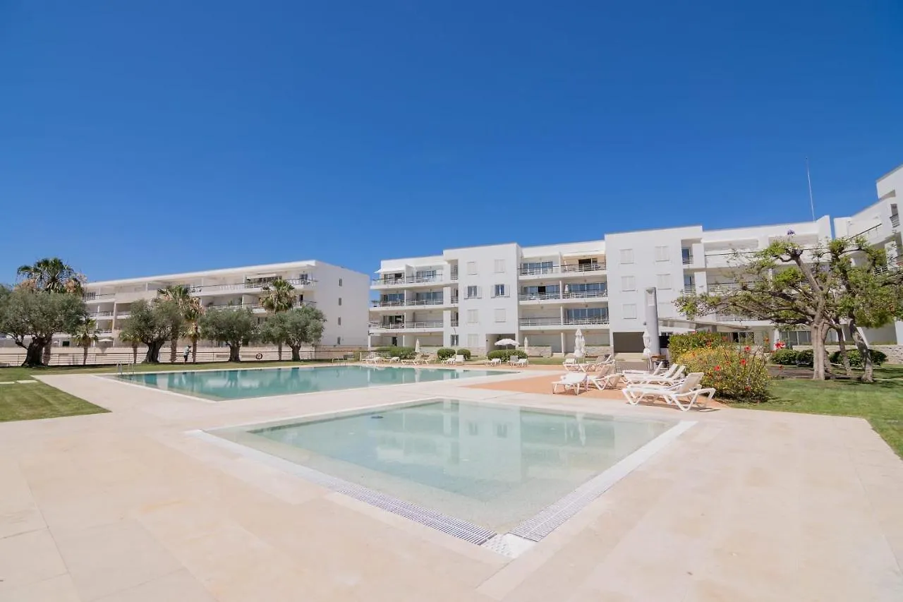 Marina Retreat - An Exquisite 2 Bedroom Apartment On The Lagos Marina